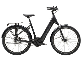 Trek District + 4 Trek Black Satin o niskim przekroku 545 WH L 2025