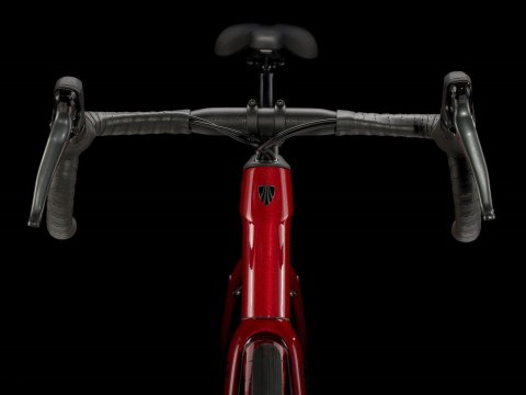 Trek Domane Al 2 Generacja 4 Crimson to Dark Carmine Fade 2026 (52)