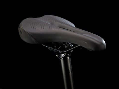 Trek FX 2 Generacja 4 Lava 2025 (L)