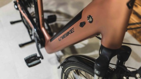 Unibike Optima Koralowy 2024 (21")